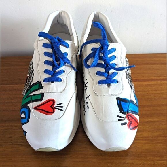 Camuzares Love Whimsical Athleisure Playful Statement Graphic Sneakers 11 EUC - Picture 3 of 12